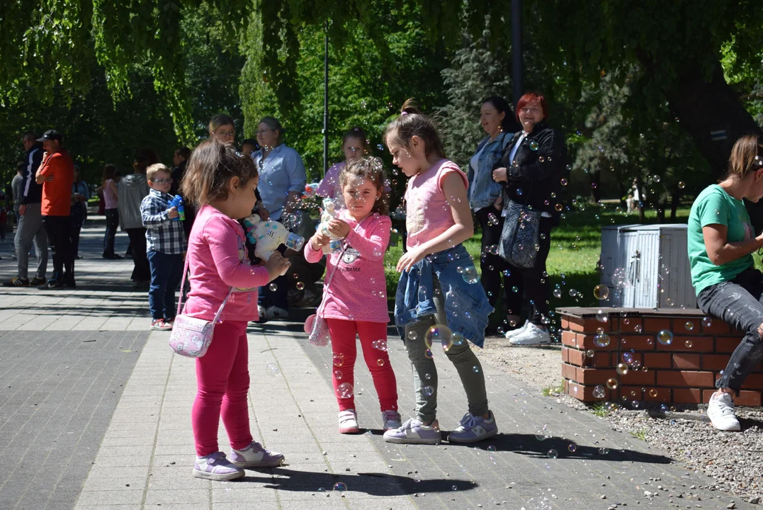 Festiwal baniek mydlanych i kolorów w Parku Miejskim w Zgierzu