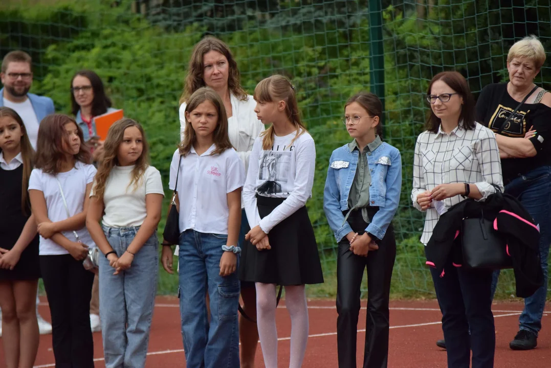 Rozpoczęcie roku szkolnego w Szkole Podstawowej nr 11 w Zgierzu