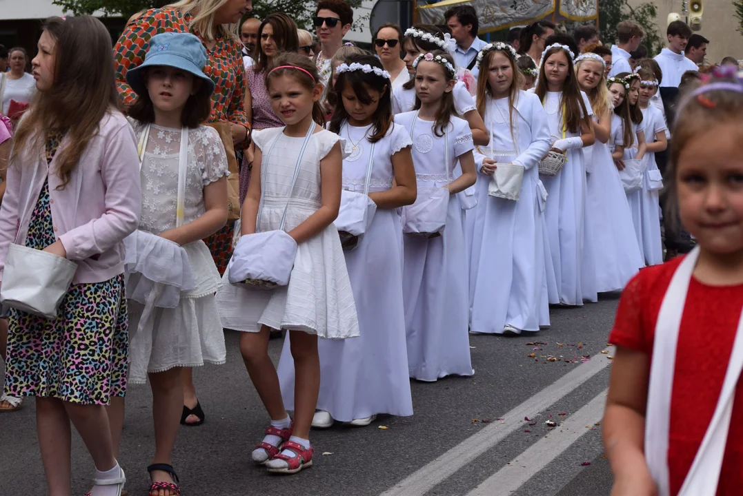 procesja Bożego Ciała w parafii Matki Bożej Dobrej Rady w Zgierzu