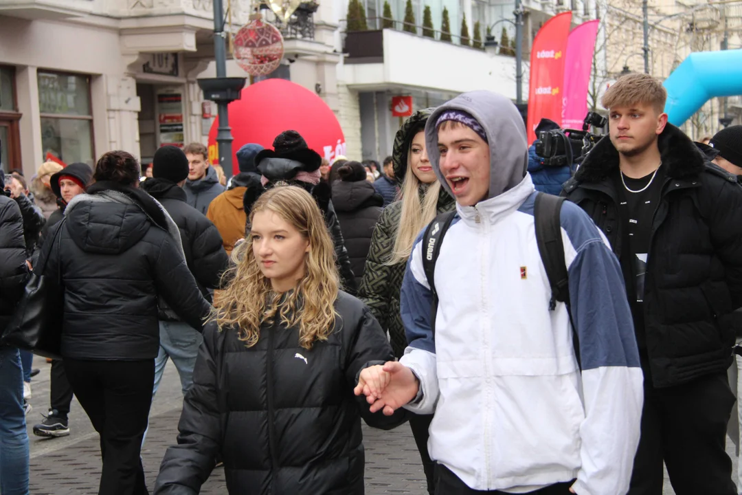 Polonez dla Łodzi 2024 na ul. Piotrkowskiej w Łodzi