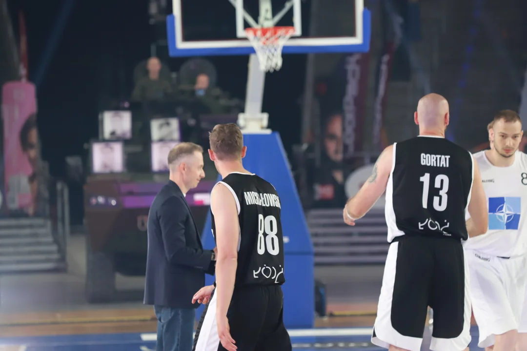 Mecz charytatywny: Gortat Team vs. Żołnierze NATO