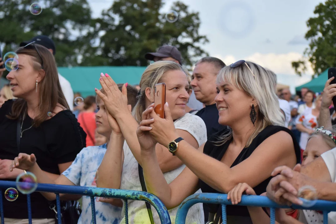 Dożynki gminy Stryków w Warszewicach