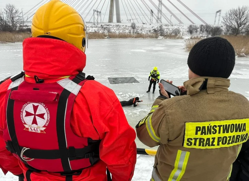 Ćwiczenia zorganizowano na Martwej Wiśle, na wysokości ulicy Litewskiej w Gdańsku
