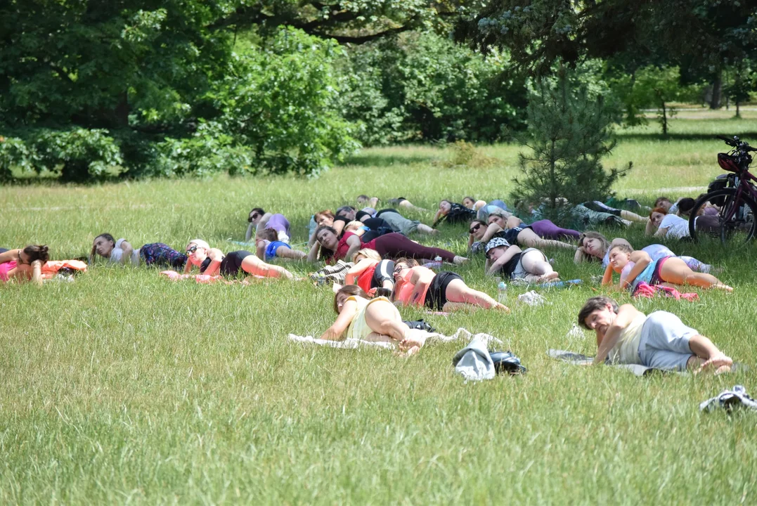 Joga w Parku Poniatowskiego