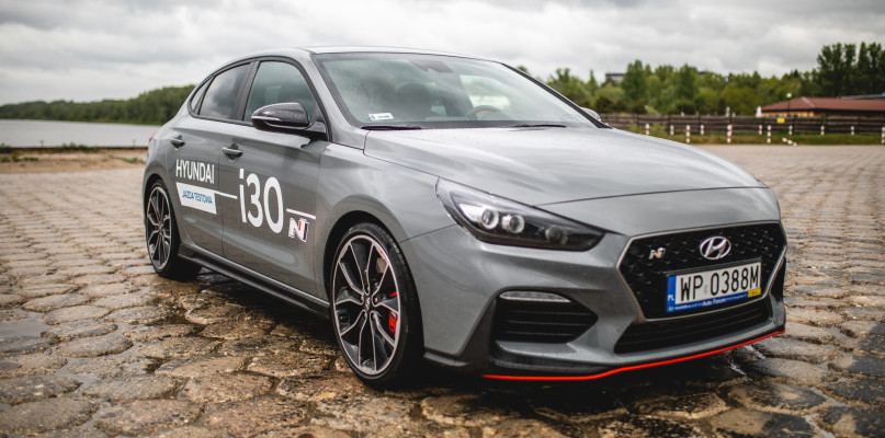 Odkryj Hyundai i30 Fastback N i poczuj klimat rodem z Formuły 1 - Zdjęcie główne