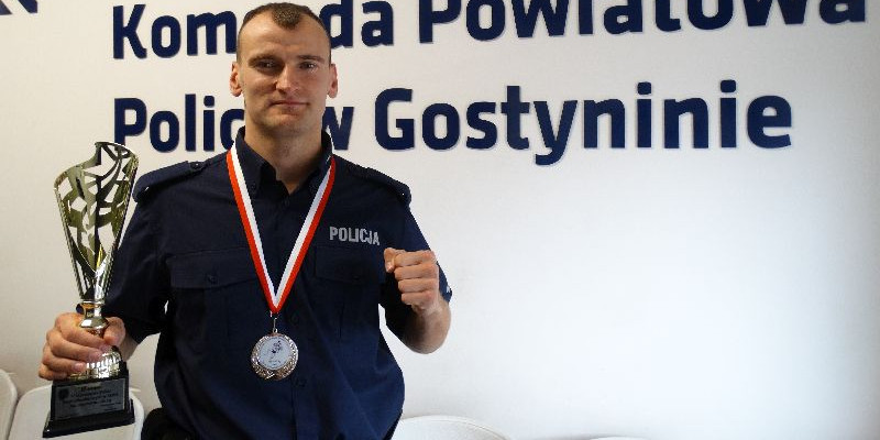 Gostyniński policjant wicemistrzem MMA! - Zdjęcie główne