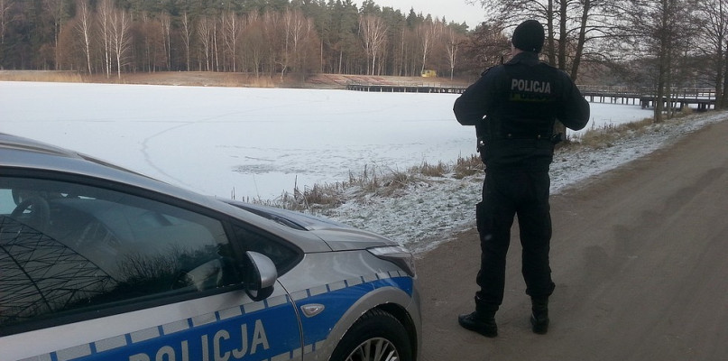 Policja ostrzega - lód bywa zdradliwy  - Zdjęcie główne