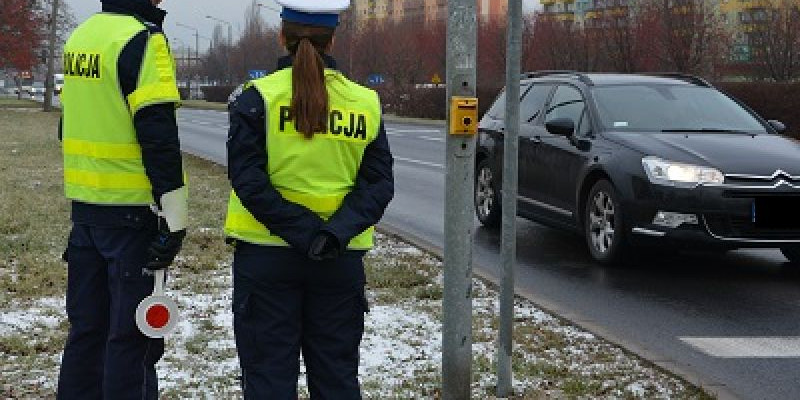 Jedź powoli i bezpiecznie. Wzmożone kontrole na drogach już od jutra - Zdjęcie główne