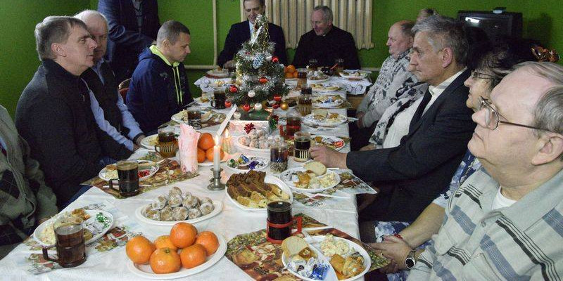 Spotkanie opłatkowe w PZN - Zdjęcie główne