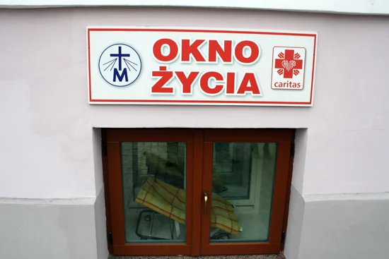 W płockim Oknie Życia znaleziono dziecko. To dziewczynka - Zdjęcie główne