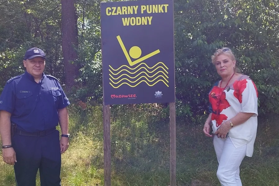 Tabliczka "Czarny Punkt Wodny" nad Jeziorem Białym. Policja apeluje: nie ignorujmy jej! - Zdjęcie główne