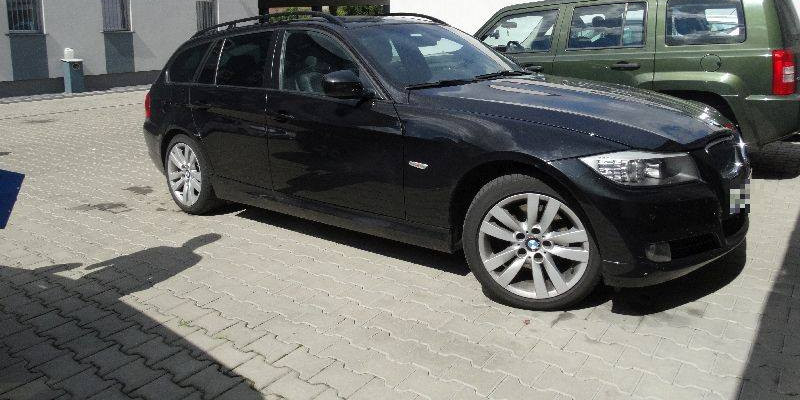 Jechali przez Gostynin kradzionym bmw. Litewscy paserzy zatrzymani przez policję - Zdjęcie główne