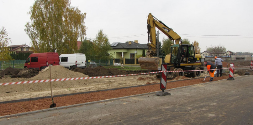 Ruszyła budowa nowego parkingu przy SP3 - Zdjęcie główne