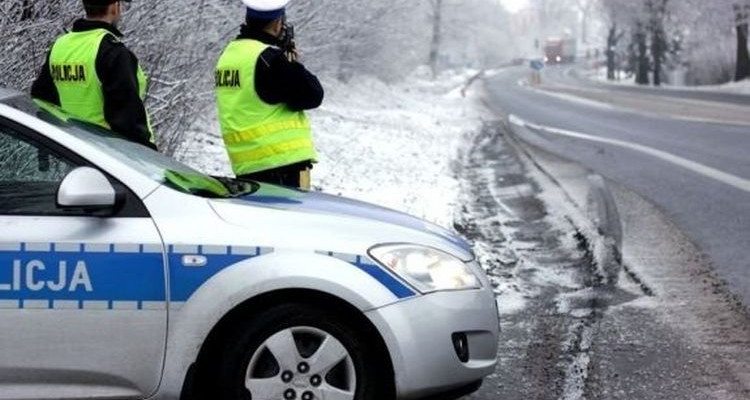 Policjanci przebadali prawie 400 kierowców. Wszyscy byli trzeźwi - Zdjęcie główne