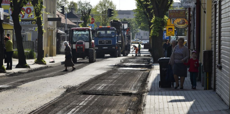 Miasto remontem stoi - Zdjęcie główne