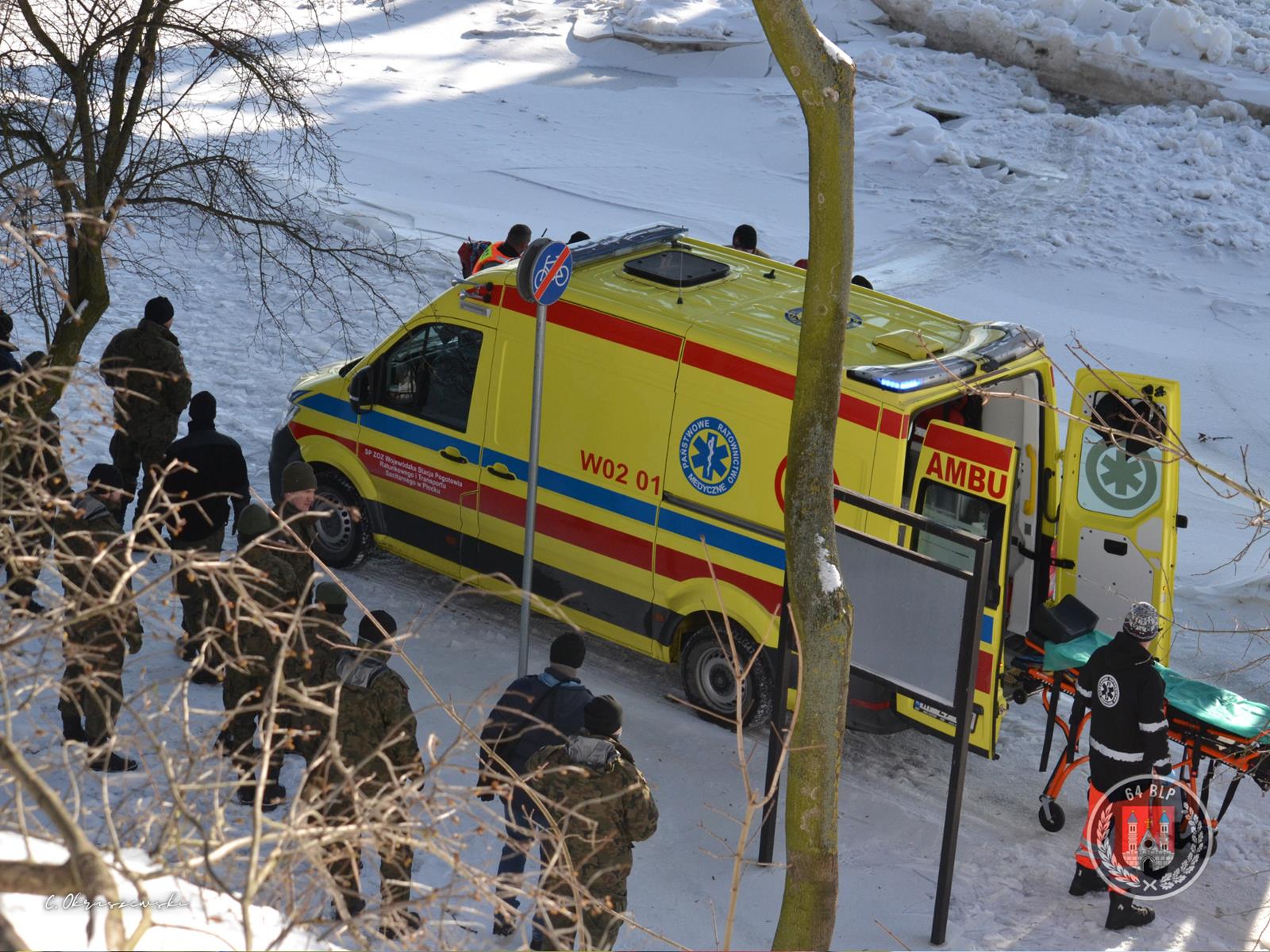 [ZDJĘCIA] Pojechał do Płocka i skoczył z mostu do Wisły. 48-latek z Gostynina nie żyje - Zdjęcie główne