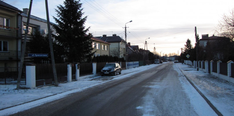 Jedną z pierwszych inwestycji w Nowym Roku będzie chodnik na ul. Spacerowej - Zdjęcie główne