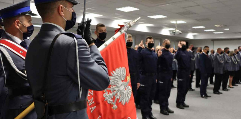 Policjanci odznaczeni. Nie zabrakło komendanta z Gostynina - Zdjęcie główne