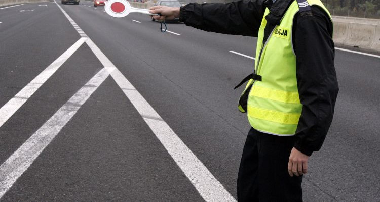 Policjanci prowadzili działania na najniebezpieczniejszych drogach - Zdjęcie główne