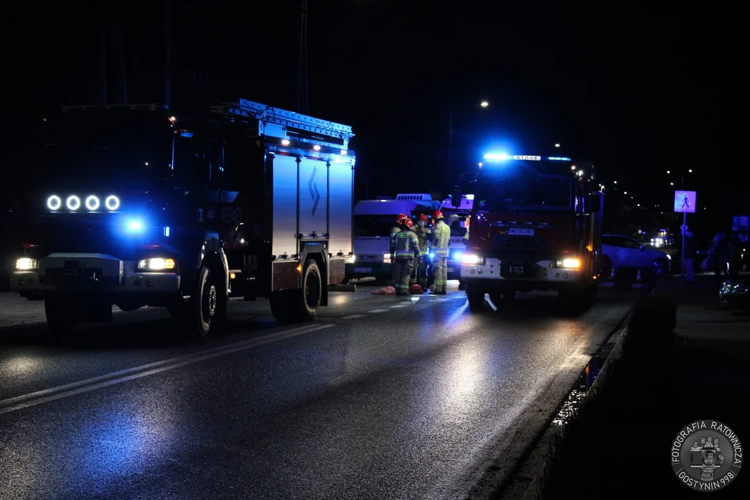 Kobieta potrącona przez busa. 60-latka trafiła do szpitala - Zdjęcie główne