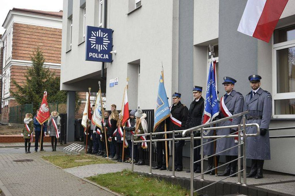 Oddali hołd poległym - Zdjęcie główne