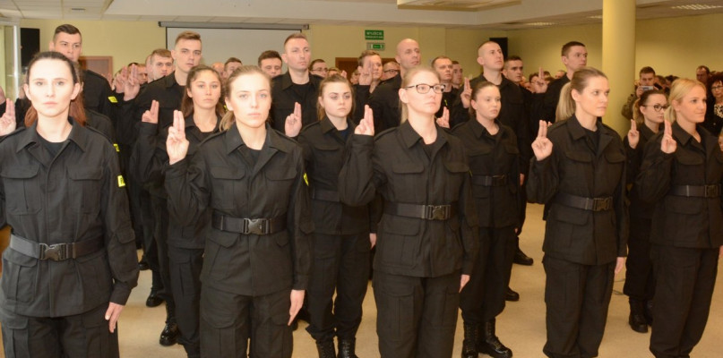 Nowi policjanci na Mazowszu. Także w Gostyninie - Zdjęcie główne