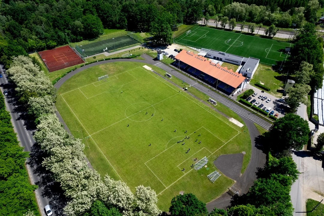 Rządowe wsparcie dla Gostynina. 3,5 mln zł na modernizację stadionu - Zdjęcie główne