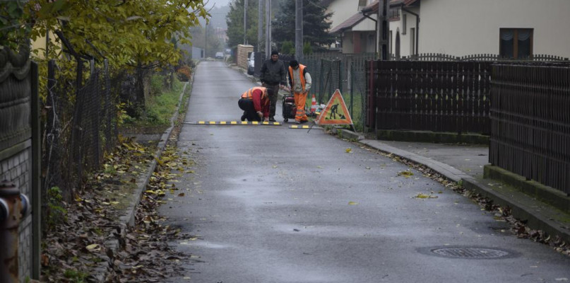 Na ulicach będzie bezpieczniej. Nowe progi zwalniające już gotowe - Zdjęcie główne