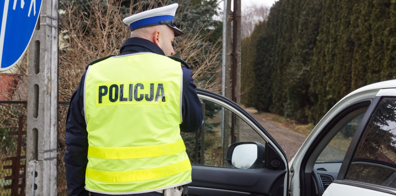 Przekroczył prędkość, był poszukiwany - trafił do więzienia - Zdjęcie główne