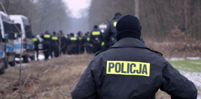 Policjant zabił za długi?! Szokujące ustalenia w sprawie zabójstwa pod Kutnem - Zdjęcie główne