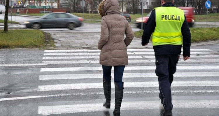 Policjanci z myślą o pieszych - Zdjęcie główne