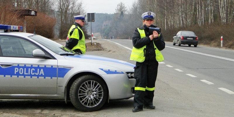 Trzy kolizje i "3 promile za kółkiem": policja podsumowuje długi weekend - Zdjęcie główne