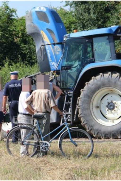 Kolizja z ciągnikiem. Spore utrudnienia w ruchu - Zdjęcie główne