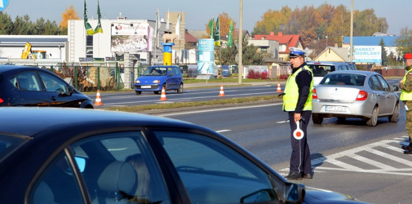 Wzmożone kontrole na drogach podczas Wszystkich Świętych - Zdjęcie główne