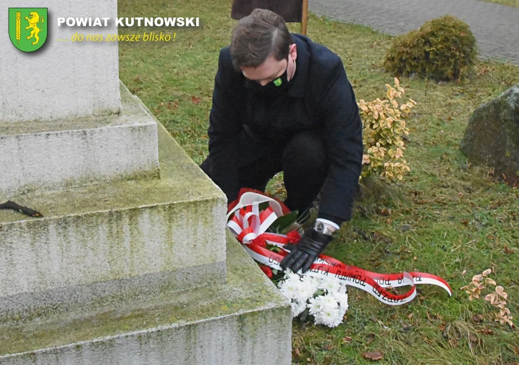 Przedstawiciele Powiatu Kutnowskiego i rady powiatu uczestniczyli we mszy świętej w Sanktuarium Matki Bożej Głogowieckiej w Głogowcu