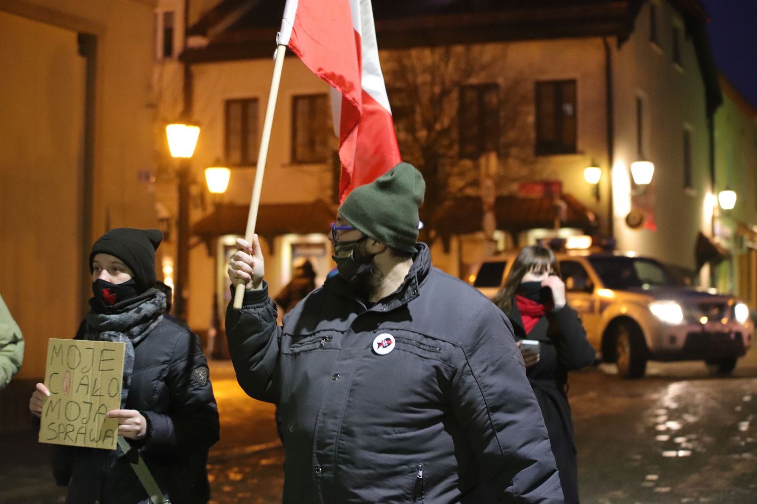 W trakcie kutnowskiego protestu słownie zaatakowano posła Woźniaka