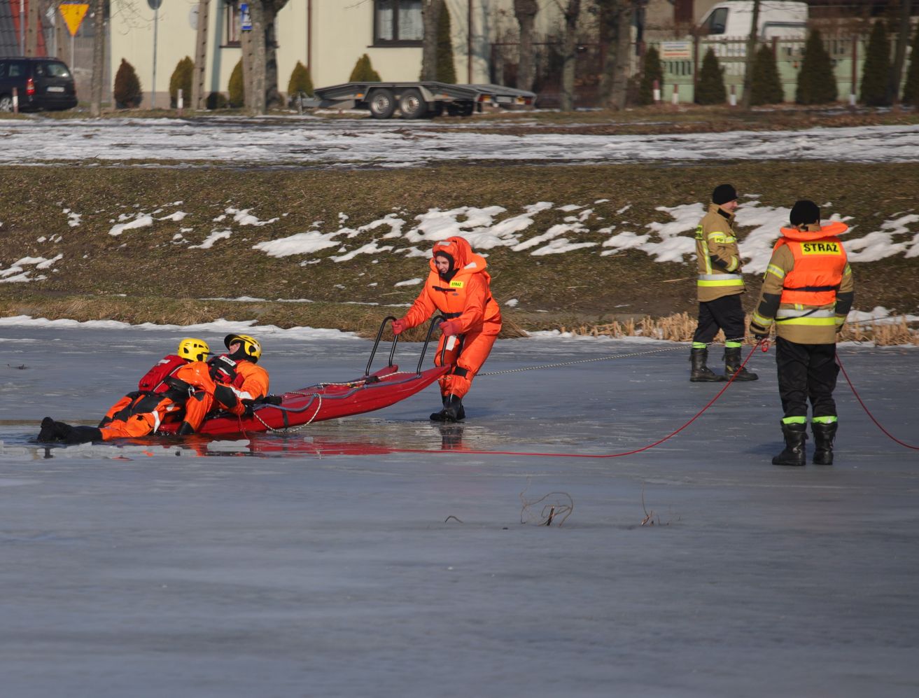 Kutnowscy strażacy ćwiczą dziś ratownictwo wodne