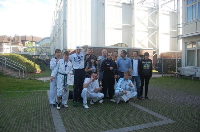 Sekcja Taekwondo AZS WSGK z workiem medali - Zdjęcie główne