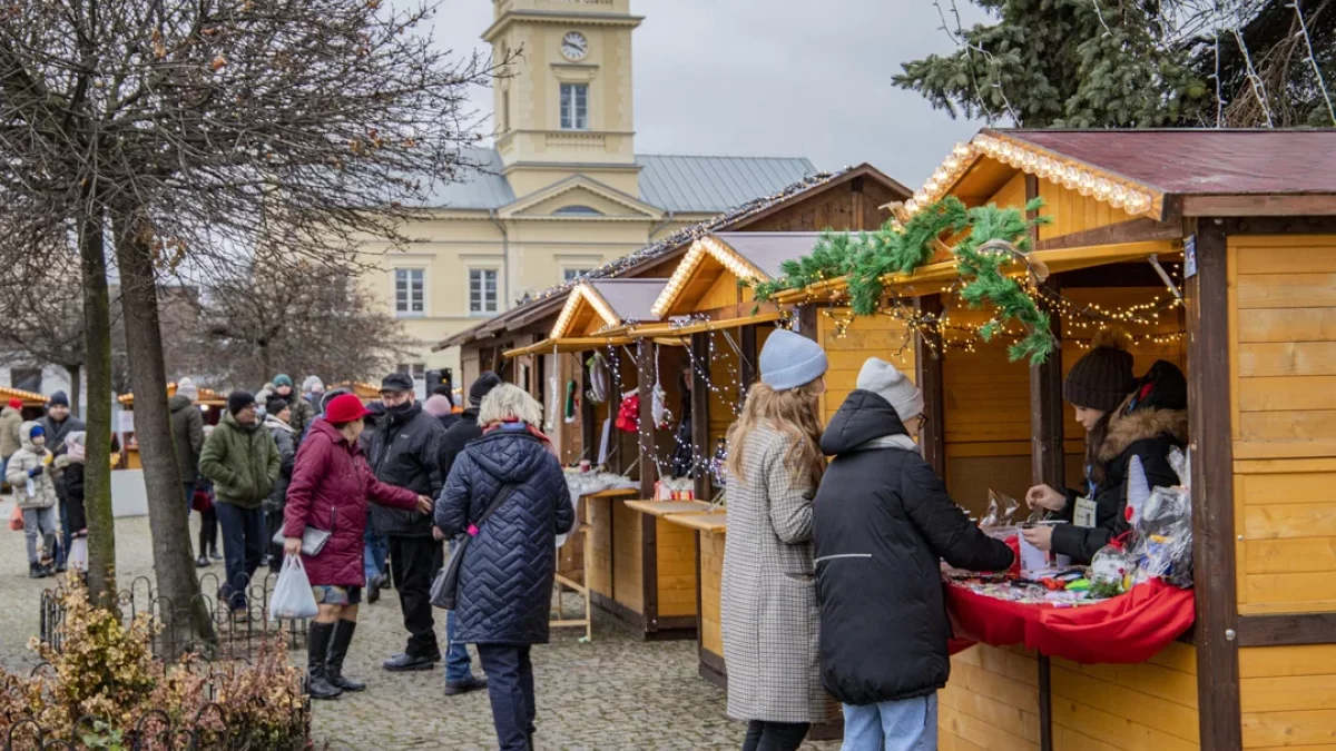 Jarmarki bożonarodzeniowe w województwie łódzkim. Mamy listę wszystkich imprez - Zdjęcie główne