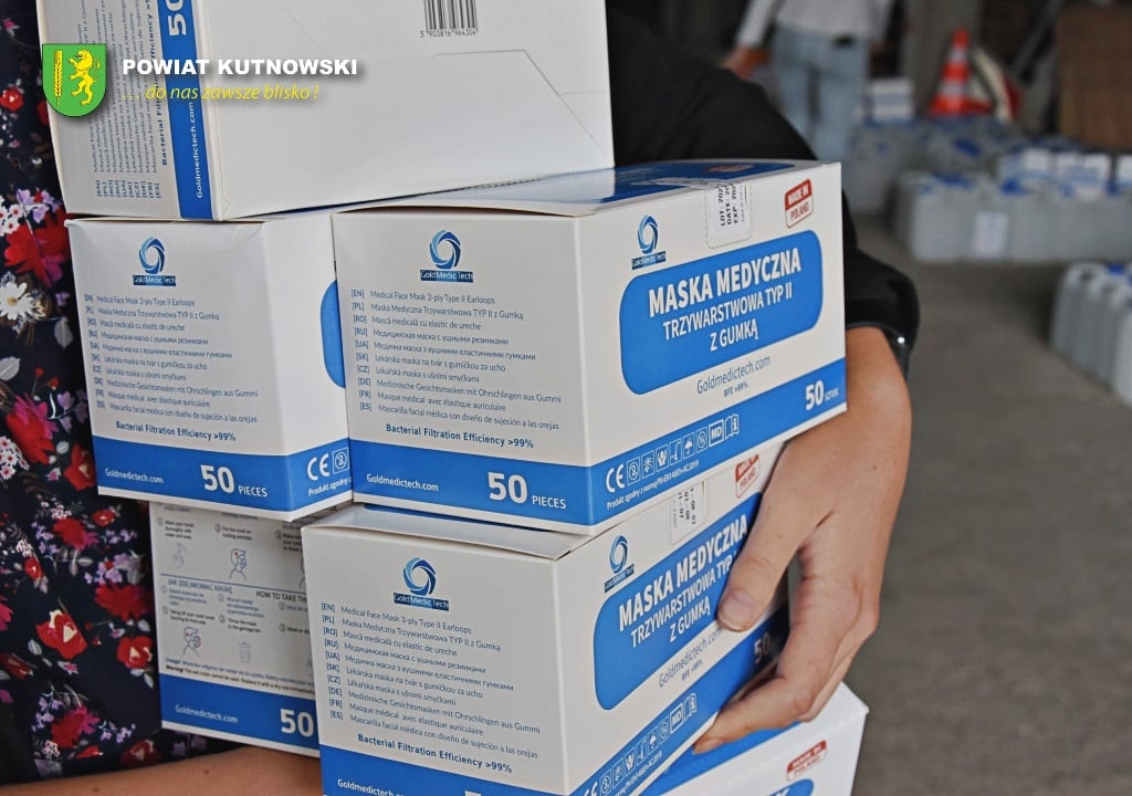 Do powiatu kutnowskiego trafiły środki ochrony dla szkół