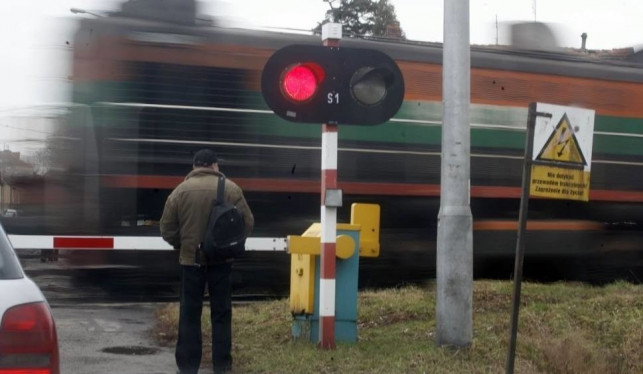 Kierowcy uważajcie! PKP zamontuje fotoradary - Zdjęcie główne