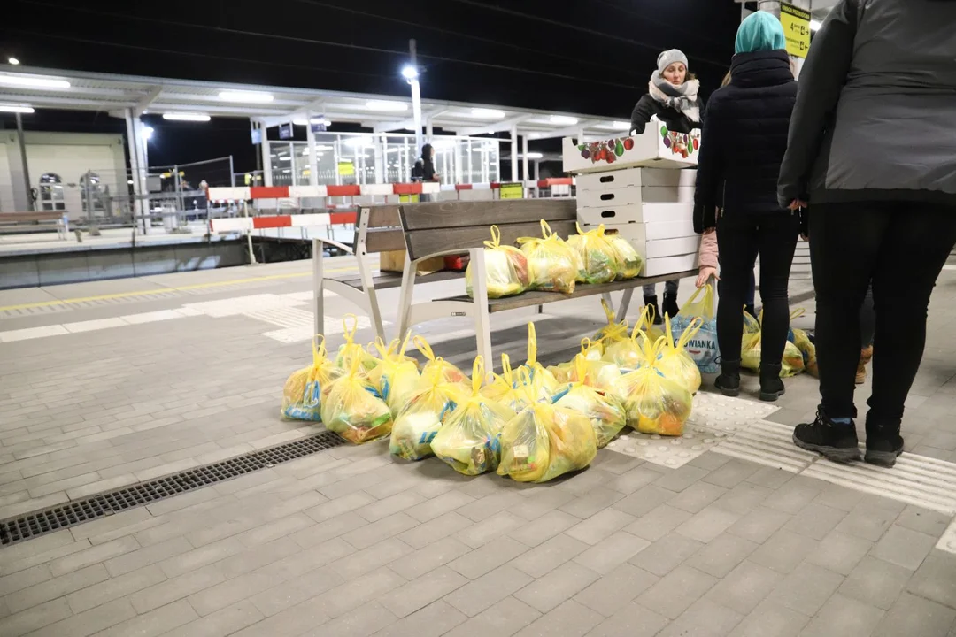 Kutno zbiera pieniądze na pomoc dla uchodźców przejeżdżających przez nasze miasto