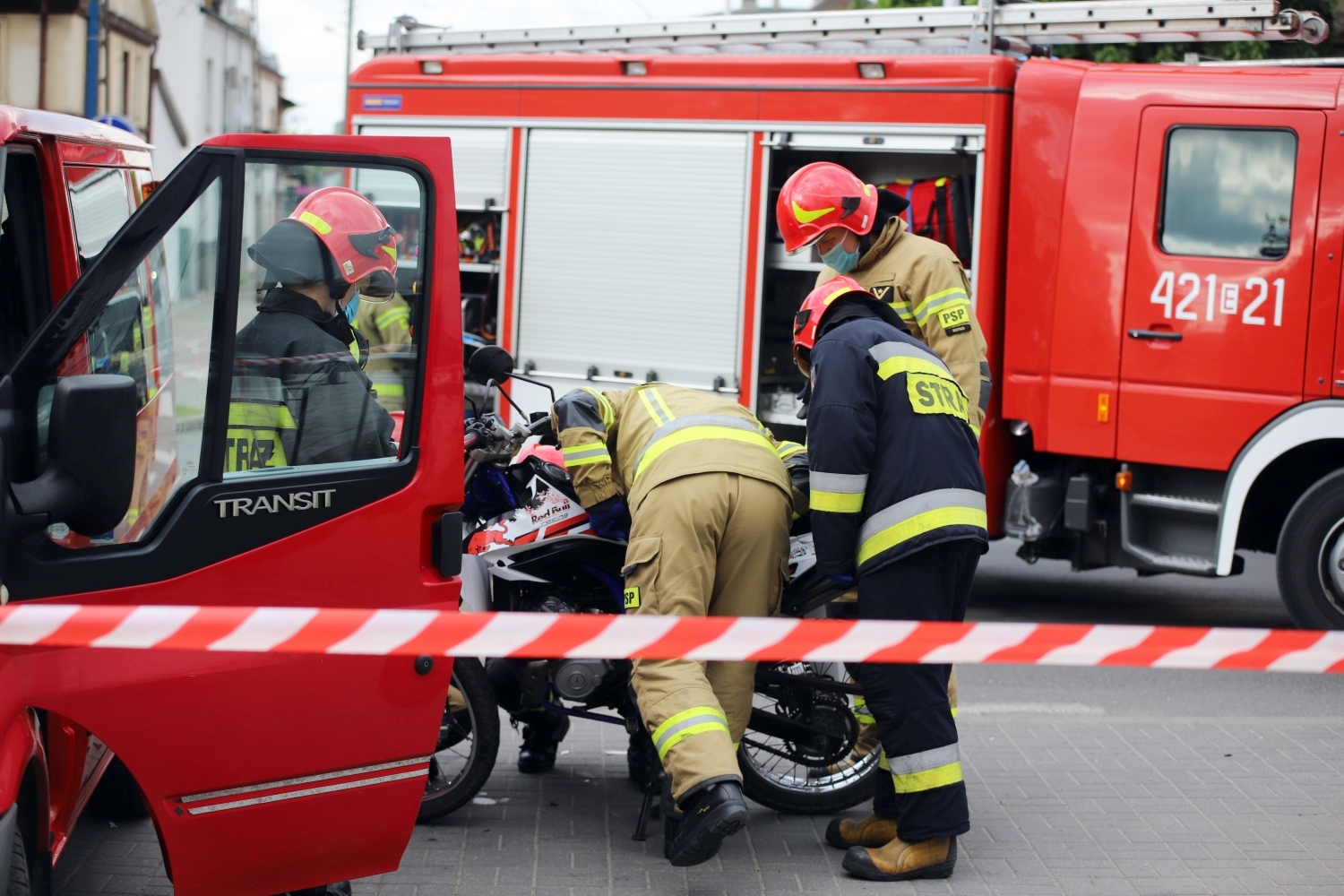 W wyniku zdarzenia ucierpiał kierowca motocykla