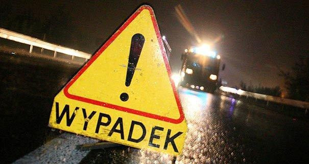Wypadek pod Kutnem. Dwie osoby w szpitalu - Zdjęcie główne