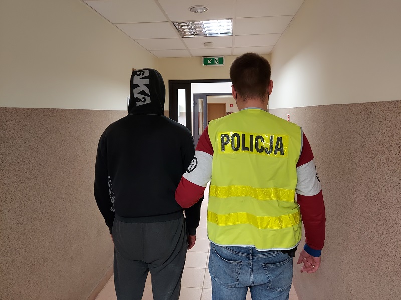 Policjanci z Kutna zatrzymali mężczyzn mających na koncie wiele przestępstw