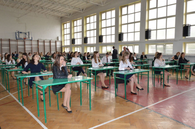 Pierwszy dzień matur: Sprawdzają się w języku polskim - Zdjęcie główne