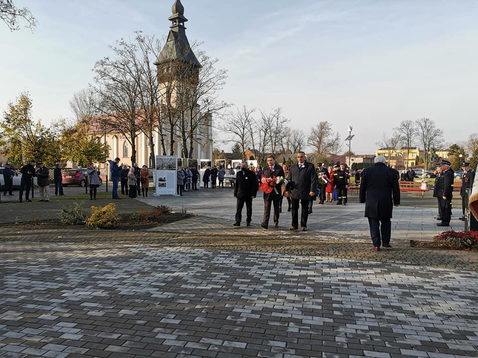 Patriotycznie w powiecie kutnowskim. Dąbrowice oddały cześć bohaterom