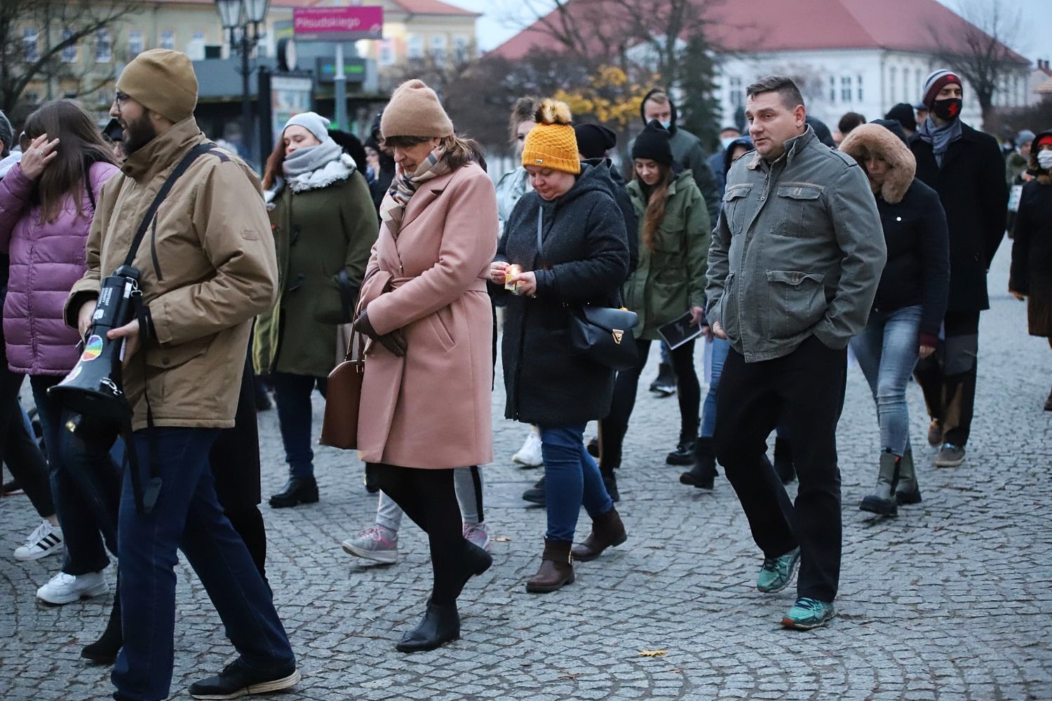 „Ani jednej więcej” w Kutnie. Mieszkanki zabierają głos