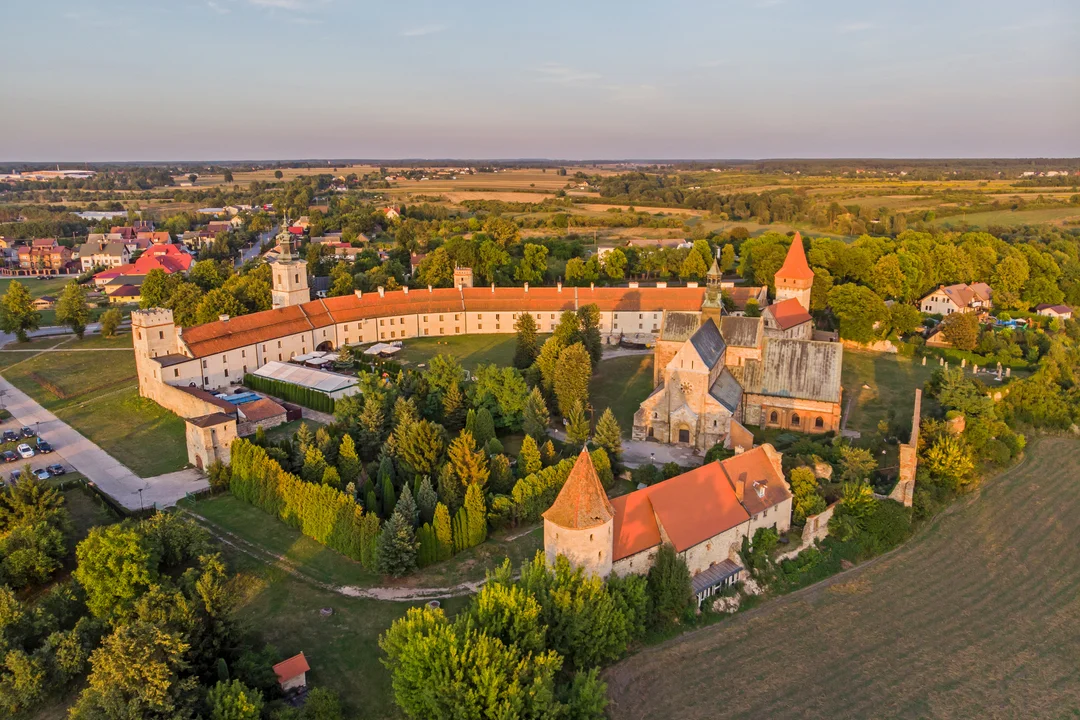 Długi weekend czerwcowy. Gdzie go spędzić w województwie łódzkim? - Zdjęcie główne