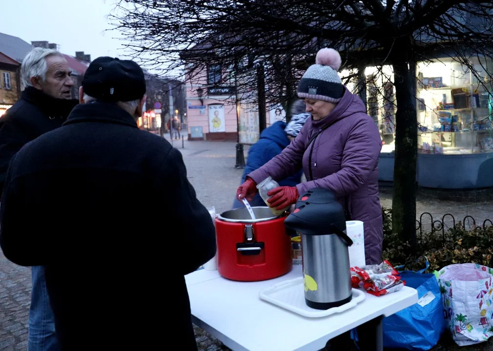 W Kutnie działa Akcja humanitarna przy Kościele Zielonoświątkowym, która pomaga m.in. bezdomnym, potrzebującym, uzależnionym i obcokrajowcom 